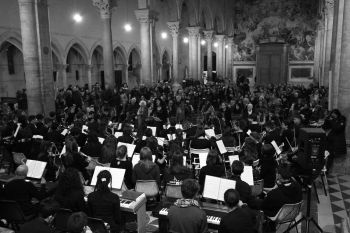 Applausi per la giovane orchestra delle scuole di Todi