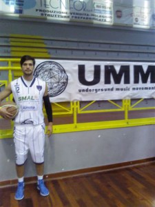 Todi almasa basket BertolE.[1]