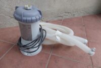 Pompa con filtro per piscina