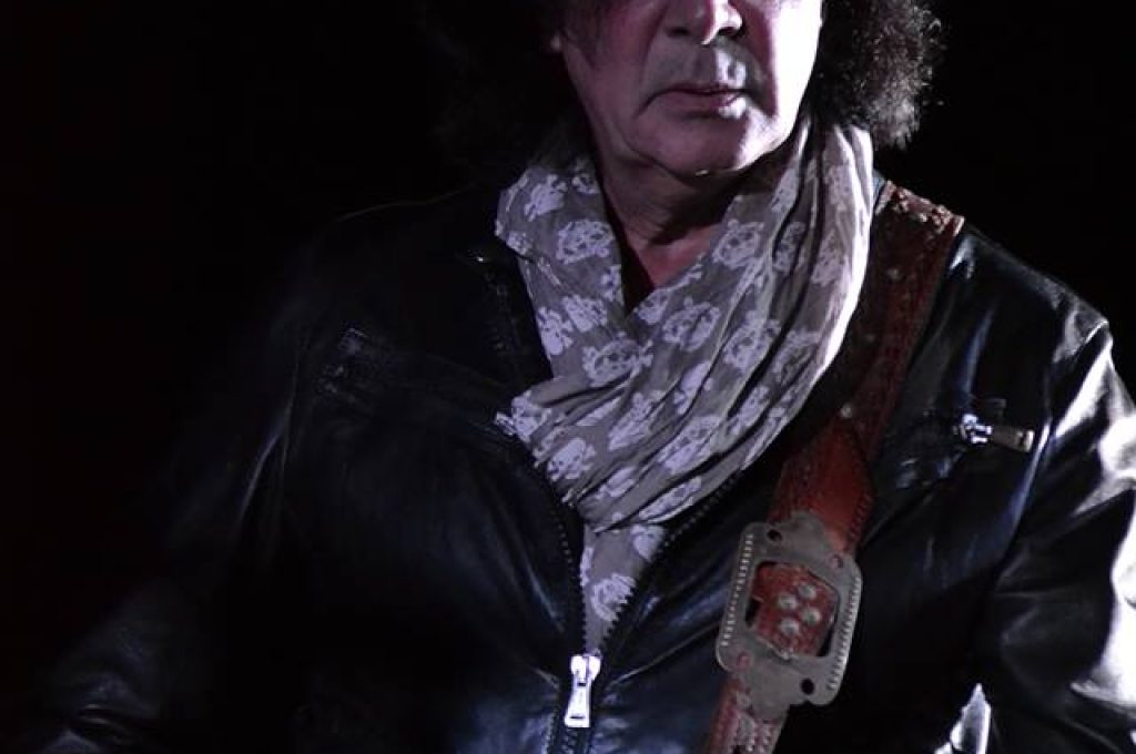 1232911_543728052347097_1546589979_n1