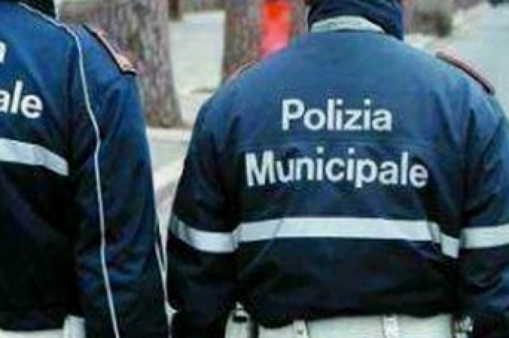 1670279_vigili_urbani