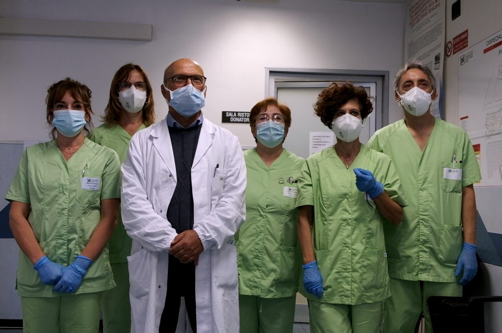 2020-Foto-Scaccetti-e-staff-centro-trasfusionale