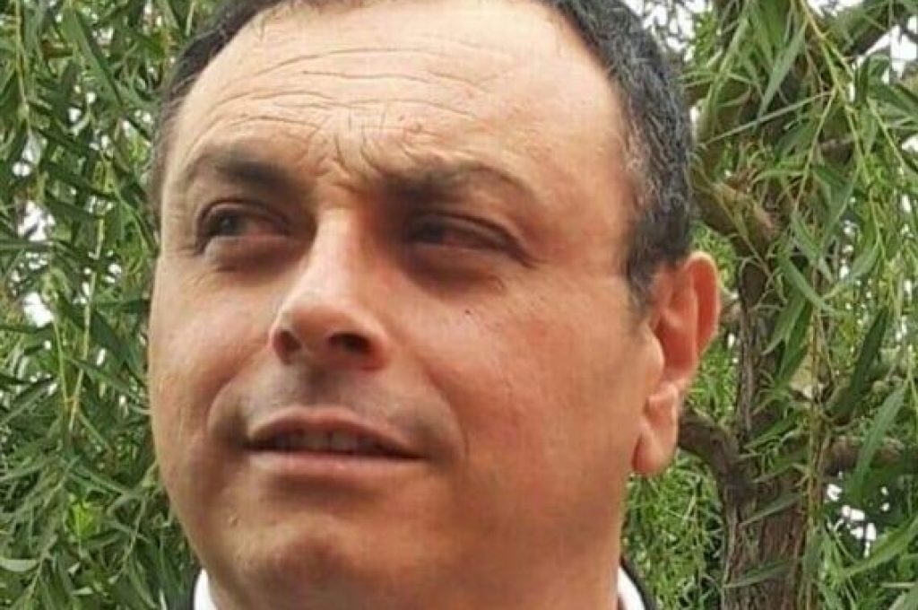 2d4b5569-ea52-4f68-86a3-a1045551472f