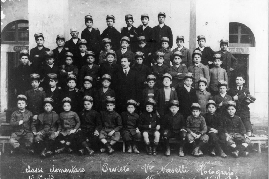 3461 C5 Anno scolastico 1907 - 1908 classi 4, 5 e 6 insegnante Casini Vincenzo587