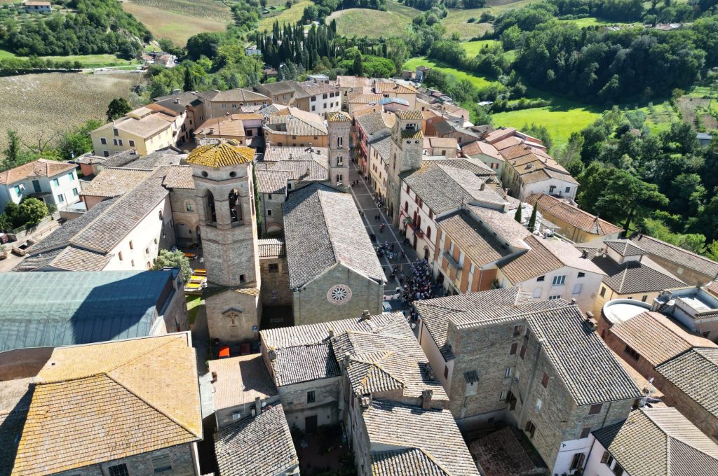 555460270_1247706684063313_2968705041186619234_n