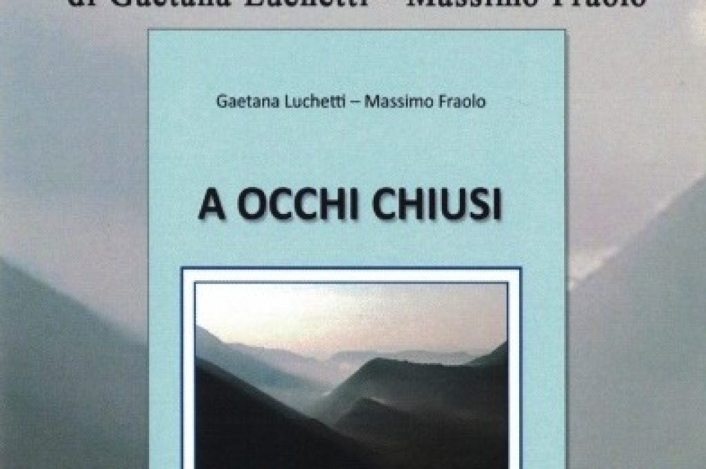 A occhi chiusi