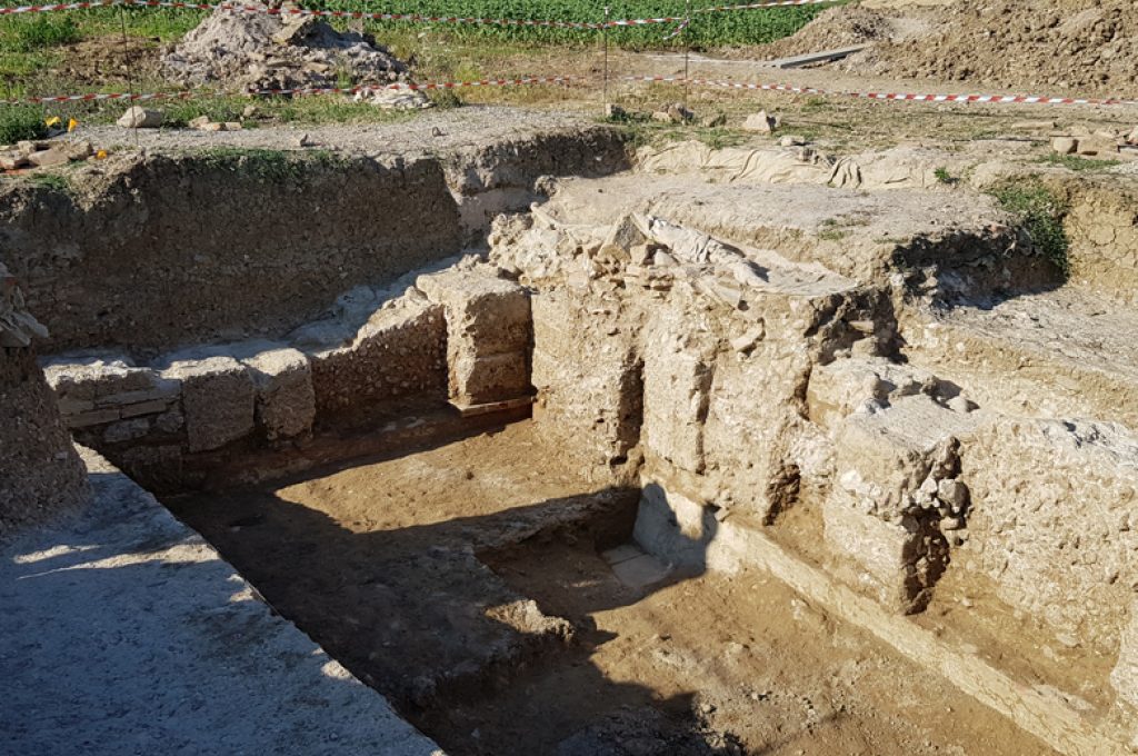 Campagna scavi Poggio Antico 4