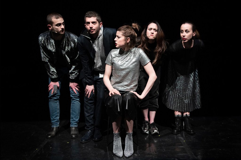 Commedia con schianto 2