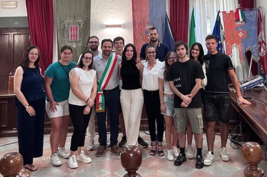 Consulta giovani massa