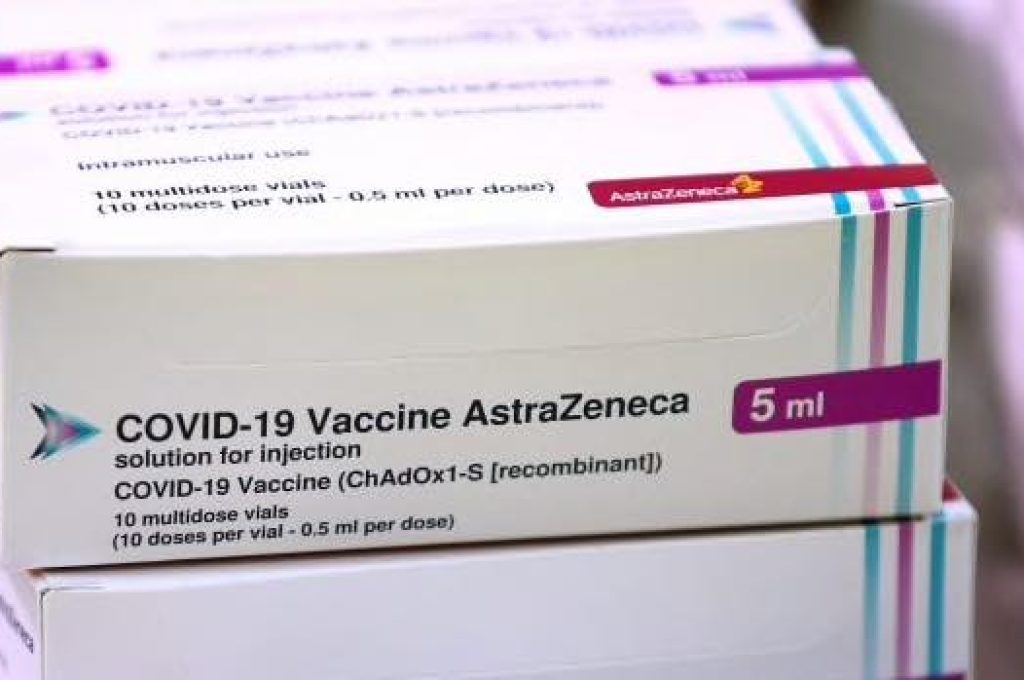 Copia di vaccino astraseneca scatole