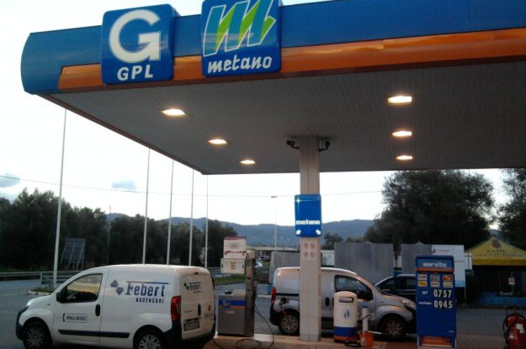 Distributore-metano- gpl