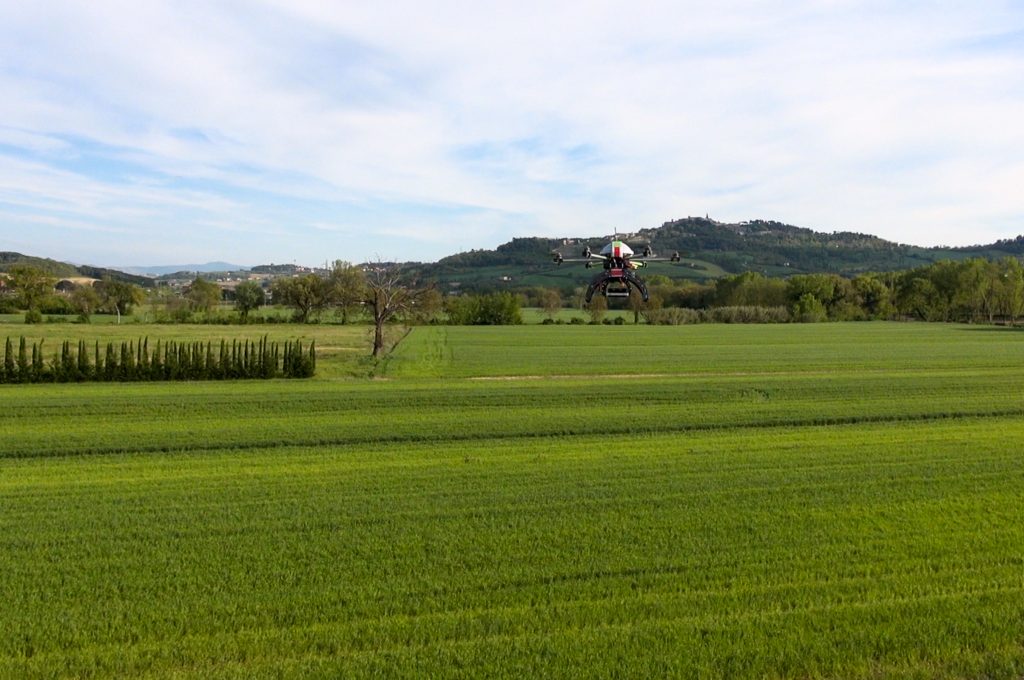 Drone volo verso Todi