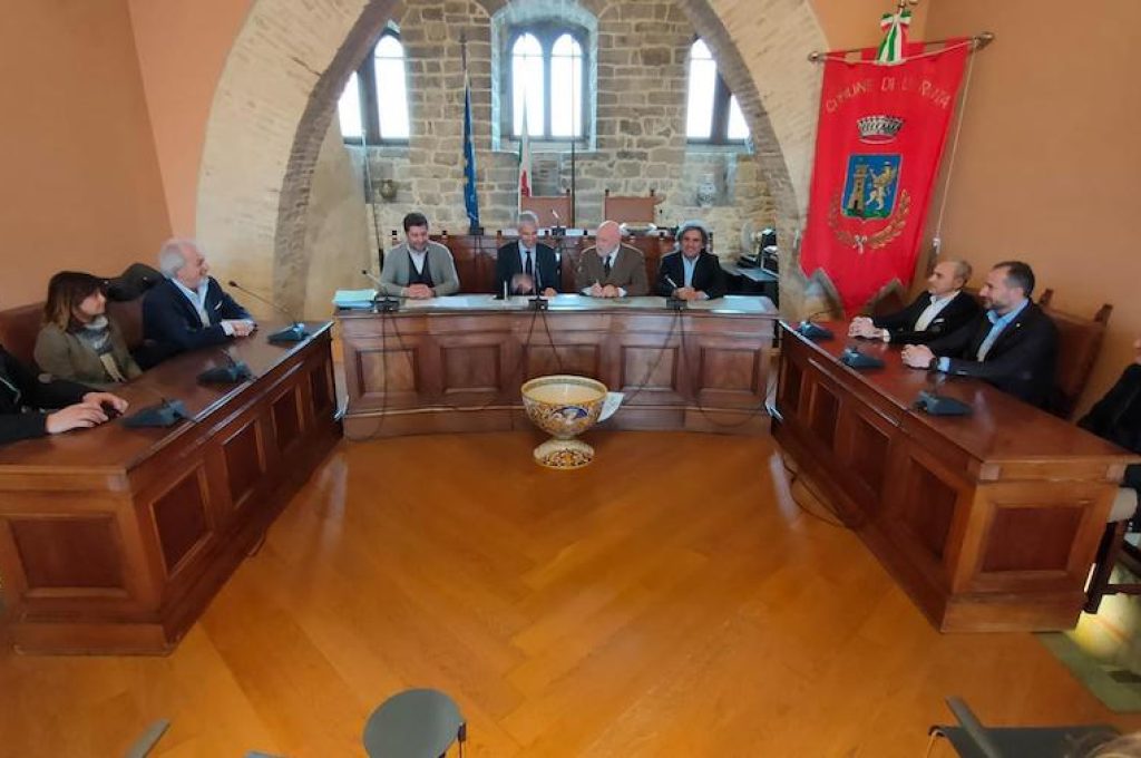 Firma accordo geometri