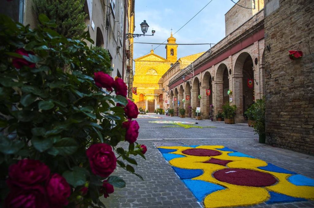 INFIORATA MONTEFIORE DELL'ASO