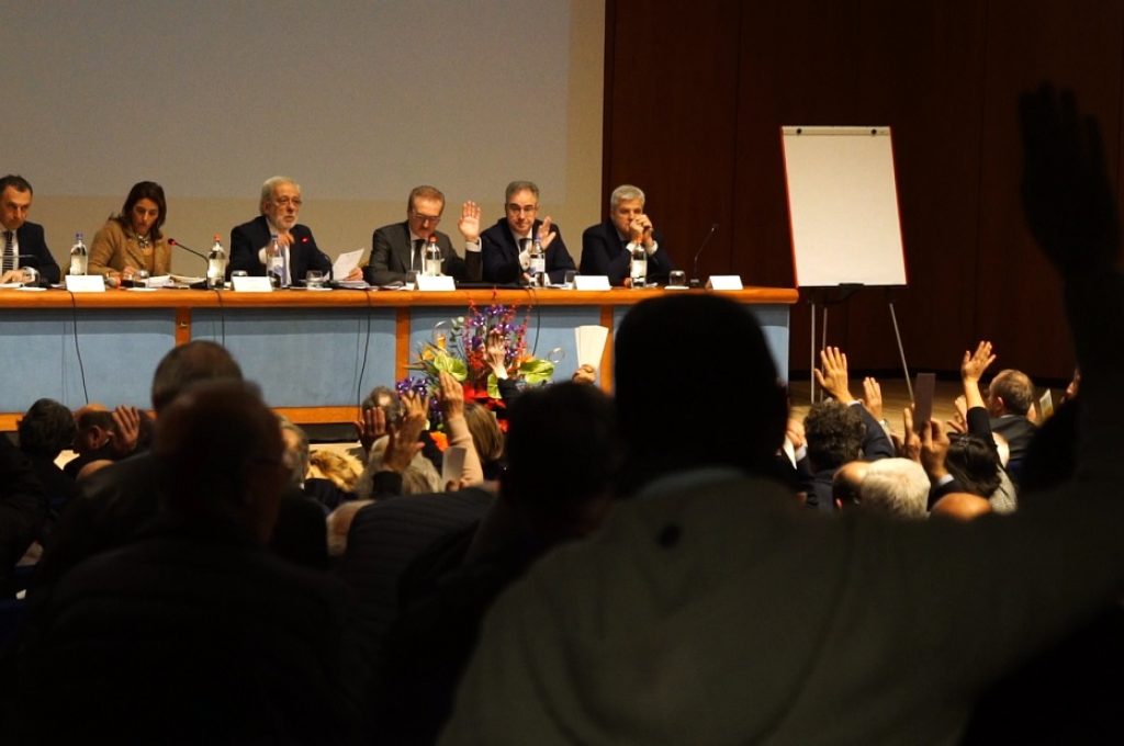 Il voto e l approvazione dei presenti