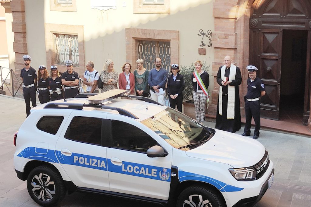 Inaugurazione mezzo Polizia locale (2)