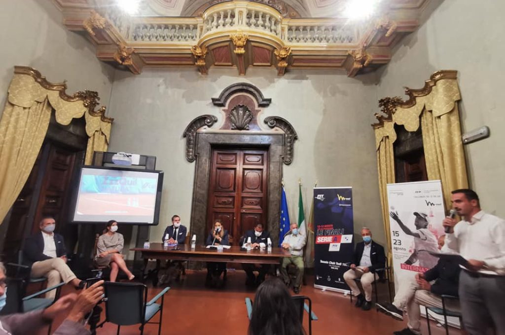 La presentazione degli eventi tennistici ad agosto a Todi