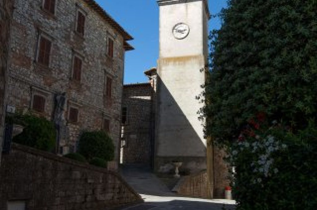 Monte castello Vibio torre campanaria