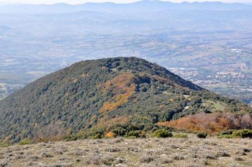 Monti Martani Monte Castro