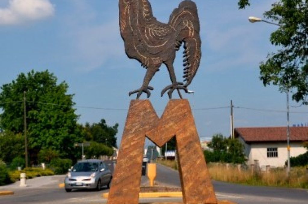 Monumento al cappone di Morozzo (Cn)