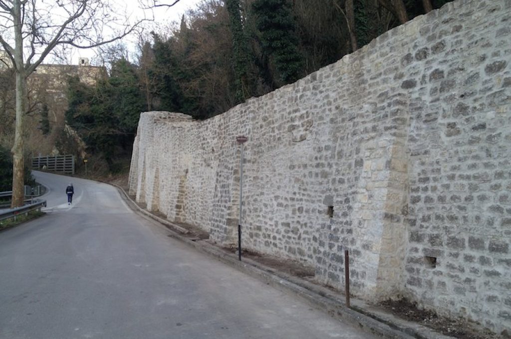 Mura porta orvietana