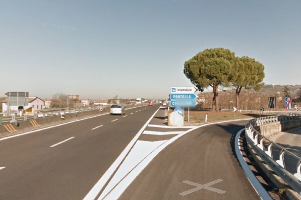 Pantalla E45 svincolo