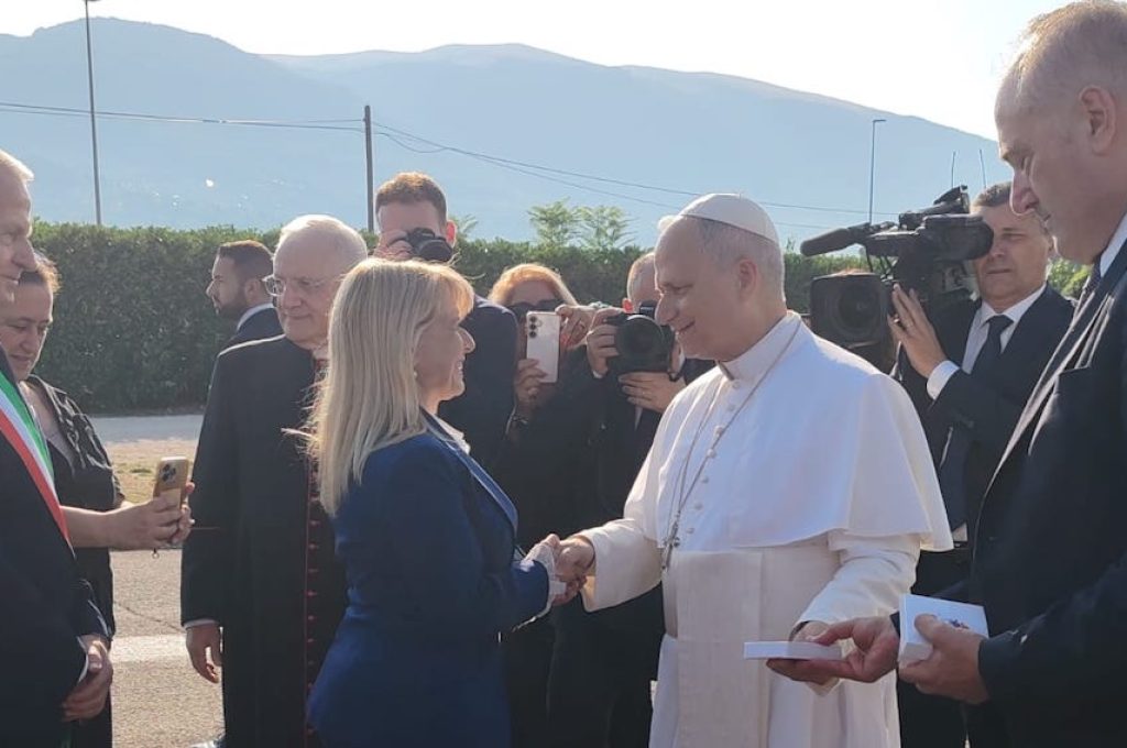 Papa Leone assisi