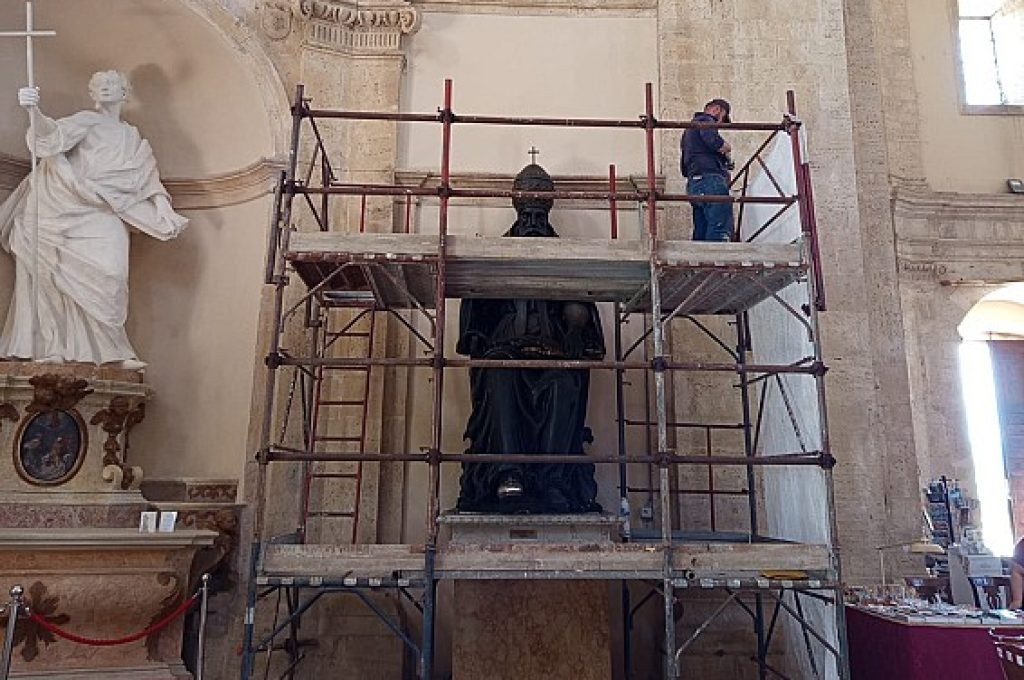 Restauro-Papa-Martino-I-(5)-thumb