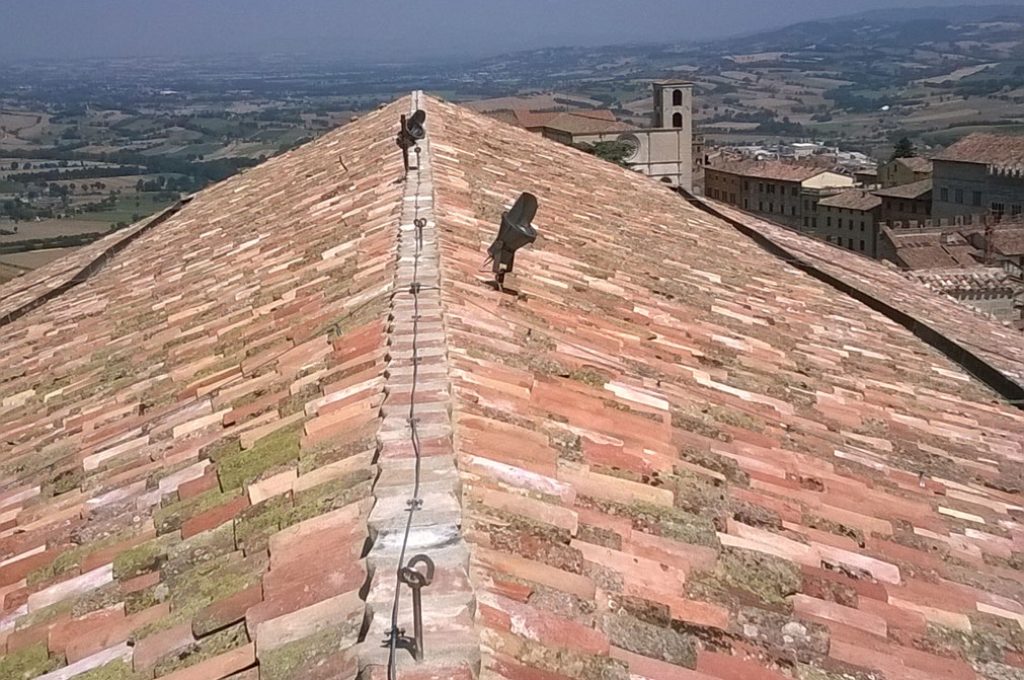 SFortunato_Todi_Tetto_nuovo