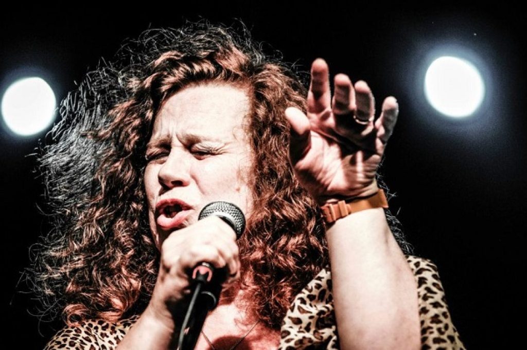 Sarah-Jane-Morris_620x400