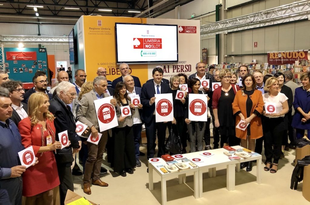 Stand Salute Sindaci NoSlot