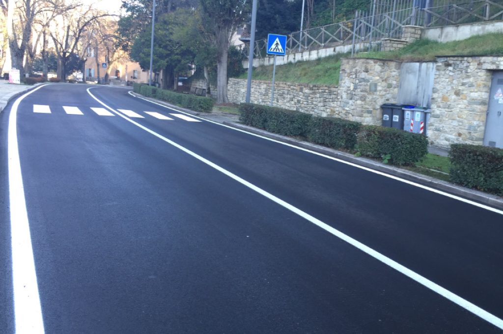 Strada_Cerquette_Todi_Lavori_completati_Segnaletica_orizzontale