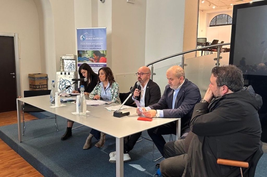 Tavolo relatori umbra acque