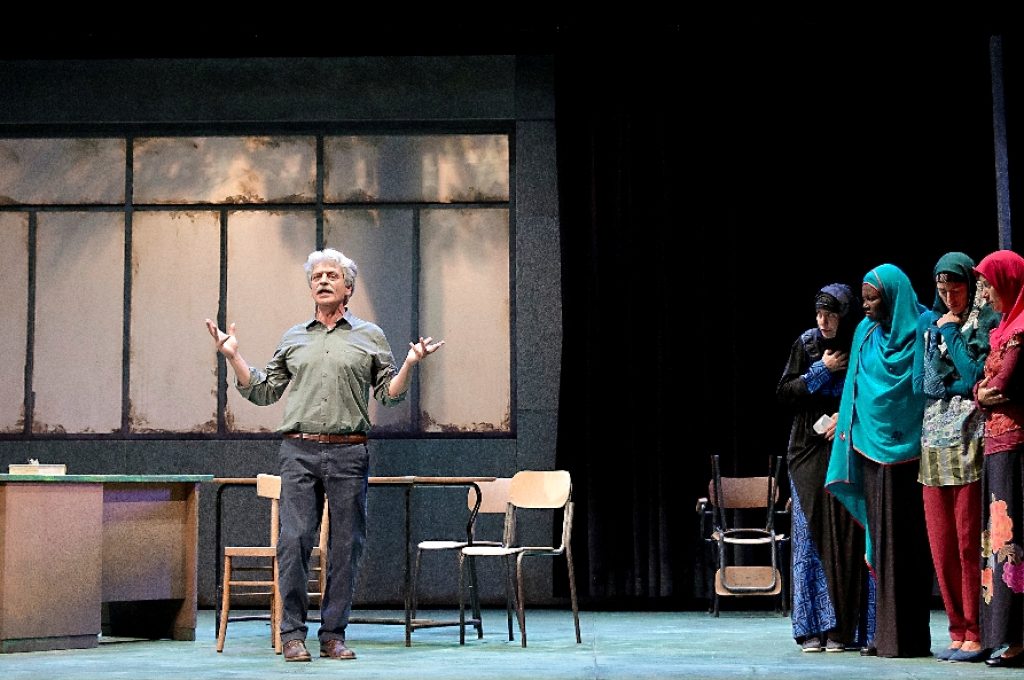 Todi_Teatro_Ora_di_ricevimento_foto