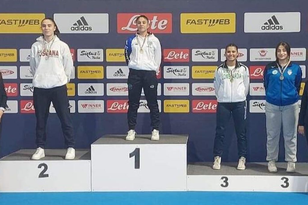 asia karate argento