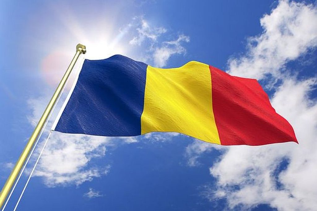 bandiera-della-romania-cielo