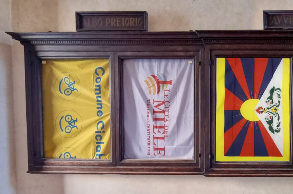 bandiera tibet a foligno