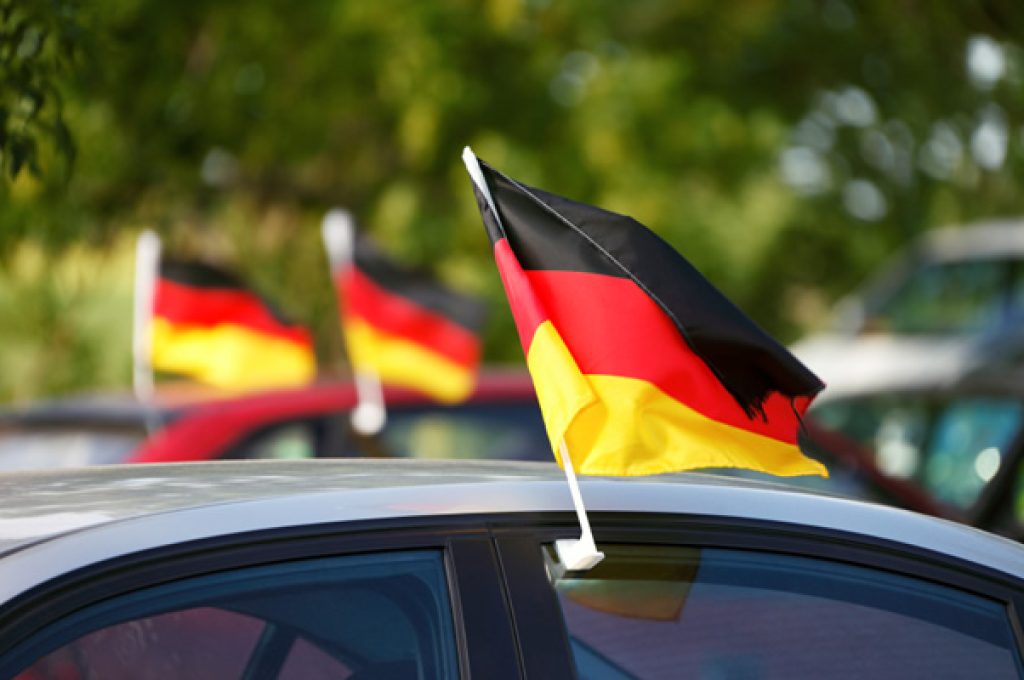 bandierine_per_auto_01