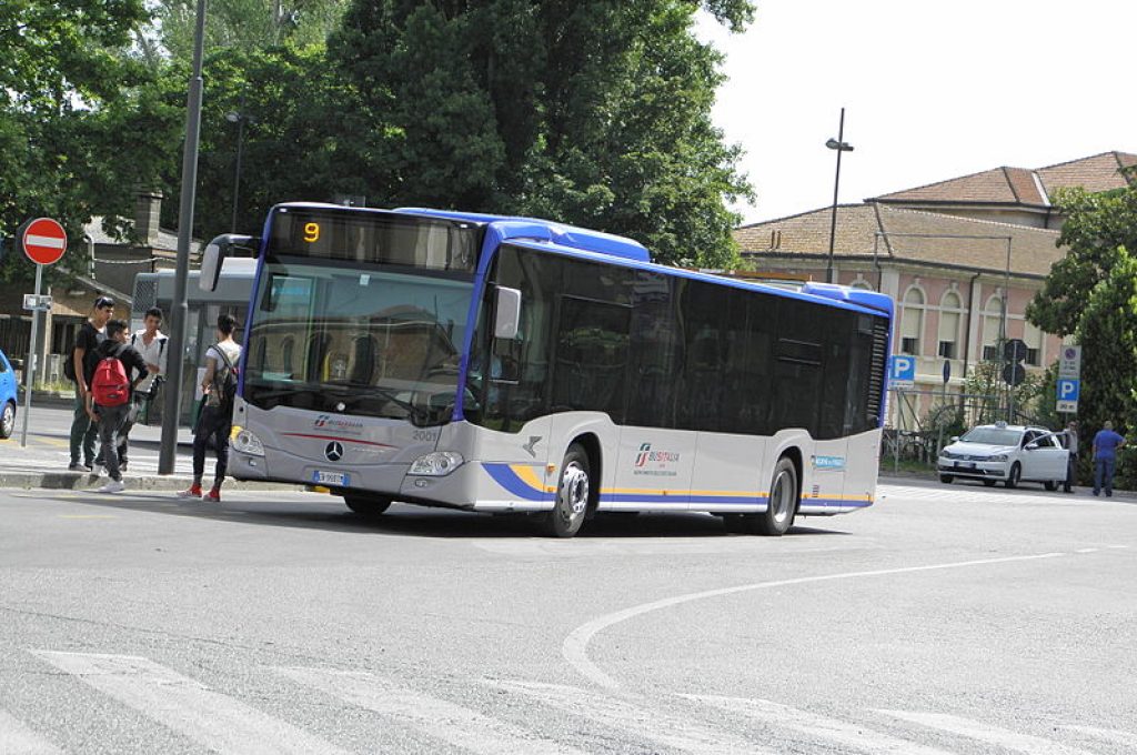 bus busitalia
