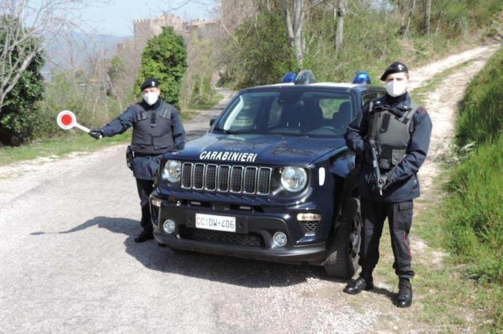 carabinieri todi2