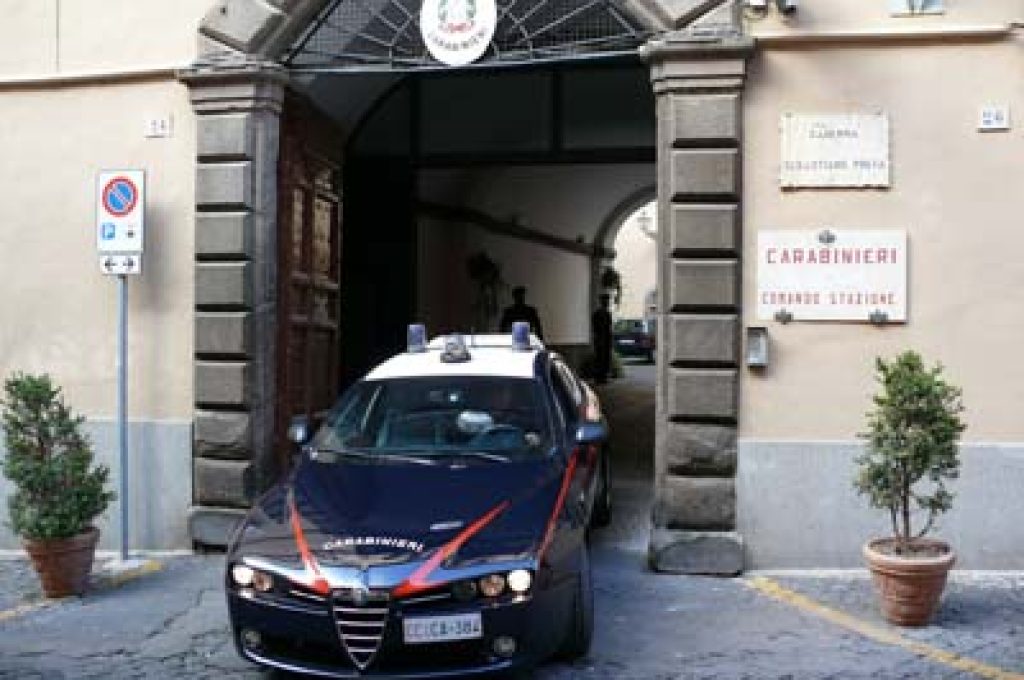 carabinieri_auto
