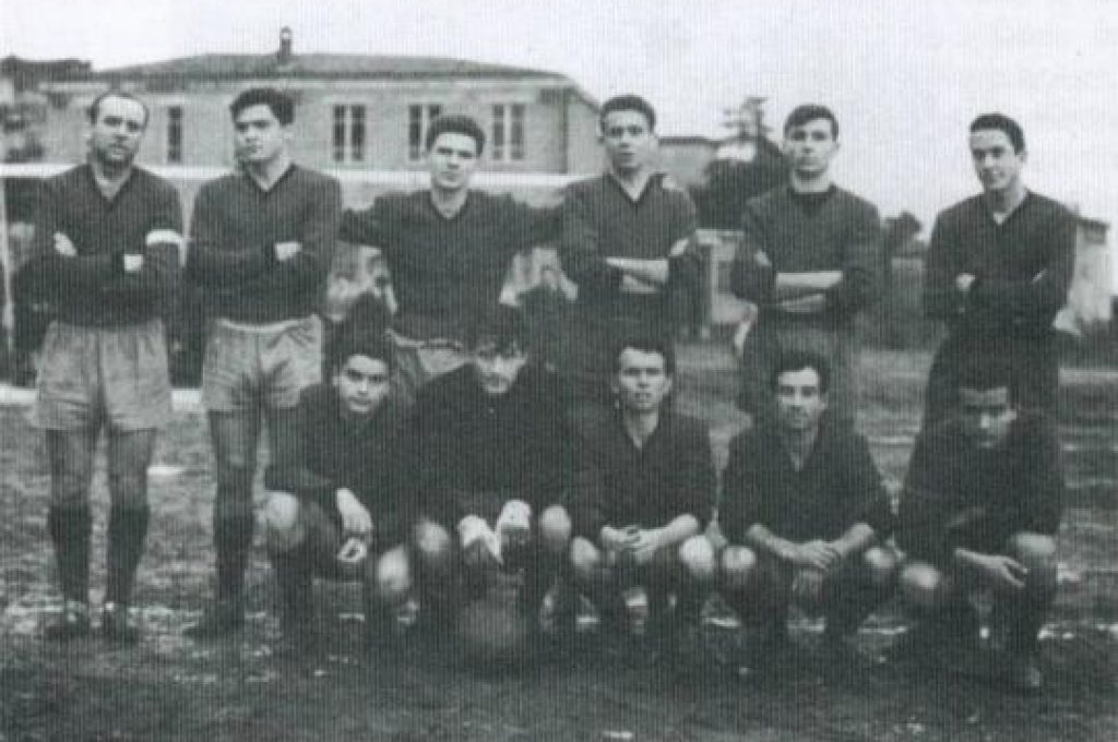 Todi 61-62 da sinistra: Attili (capitano e allenatore), Ceccaroni, Biscotti Bruno, Chiaraluce Annibale, Biscotti Italo, Cavalli, Serra II, Poponi, Moroni, Tomassi, Serra I.