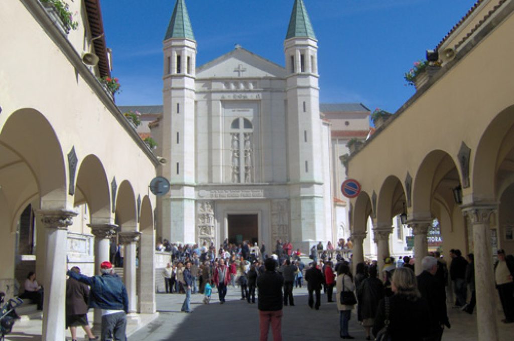 chiesa-santa-rita-da-cascia1