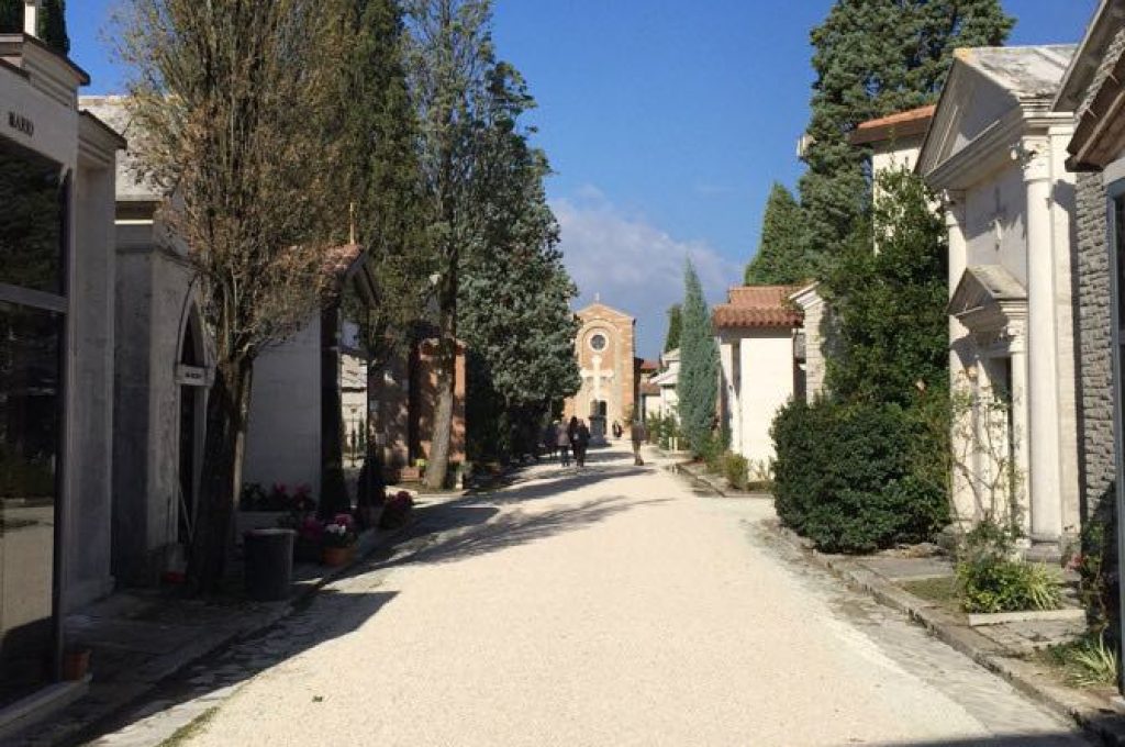 cimitero todi
