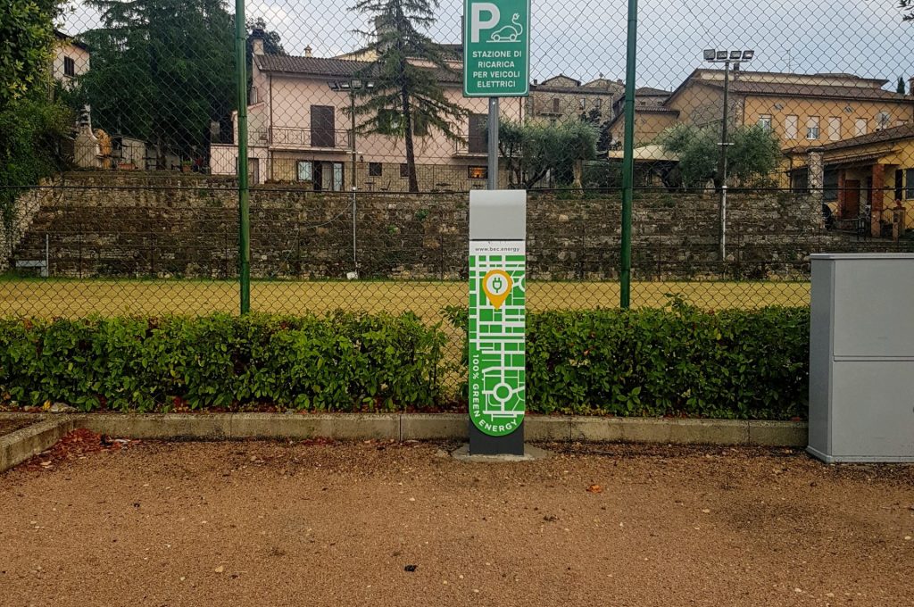 colonnina ricarica veicoli elettrici