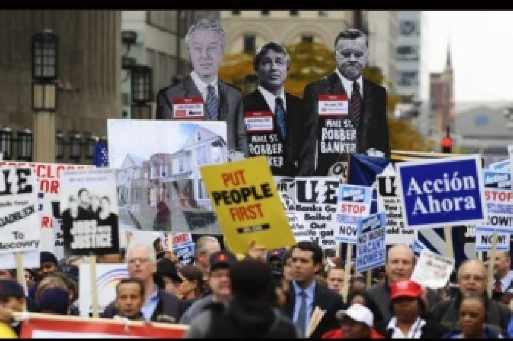 difendiamo-la-classe-media-vs-banche-e-poteri-oscuri