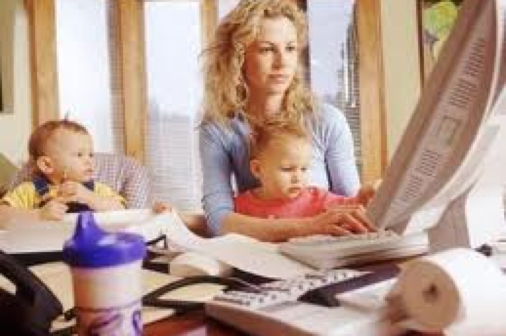 donna-lavoro-famiglia