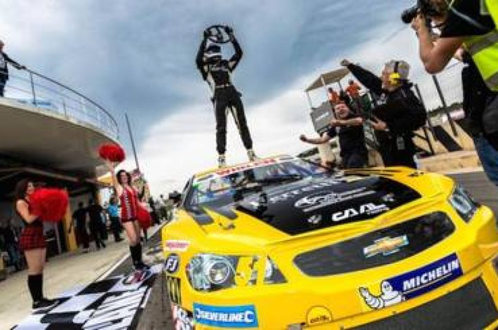 eddie%20cheever%20primo%20a%20valencia[1]