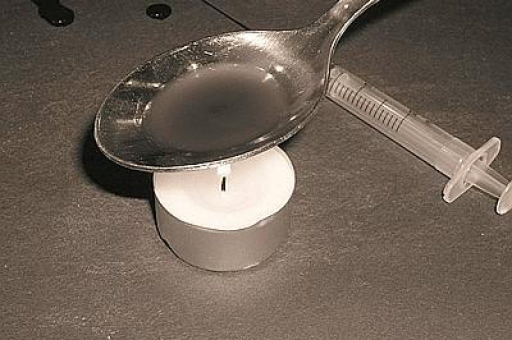 eroina-con-cucchiaino