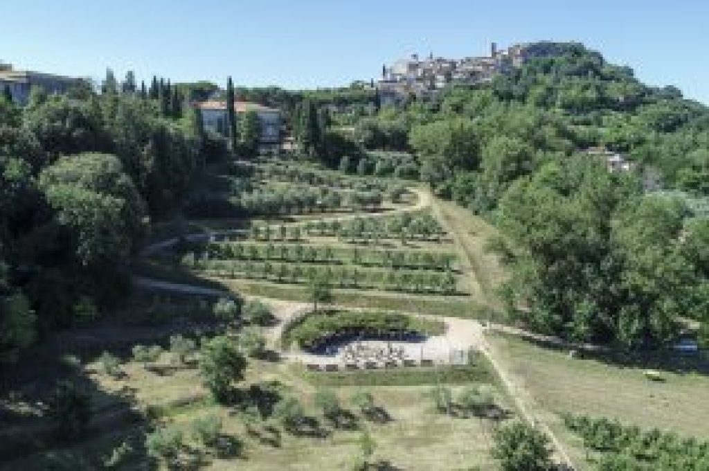 foto-aula-verde-istituto-agrario-con-todi-scaled-300x200